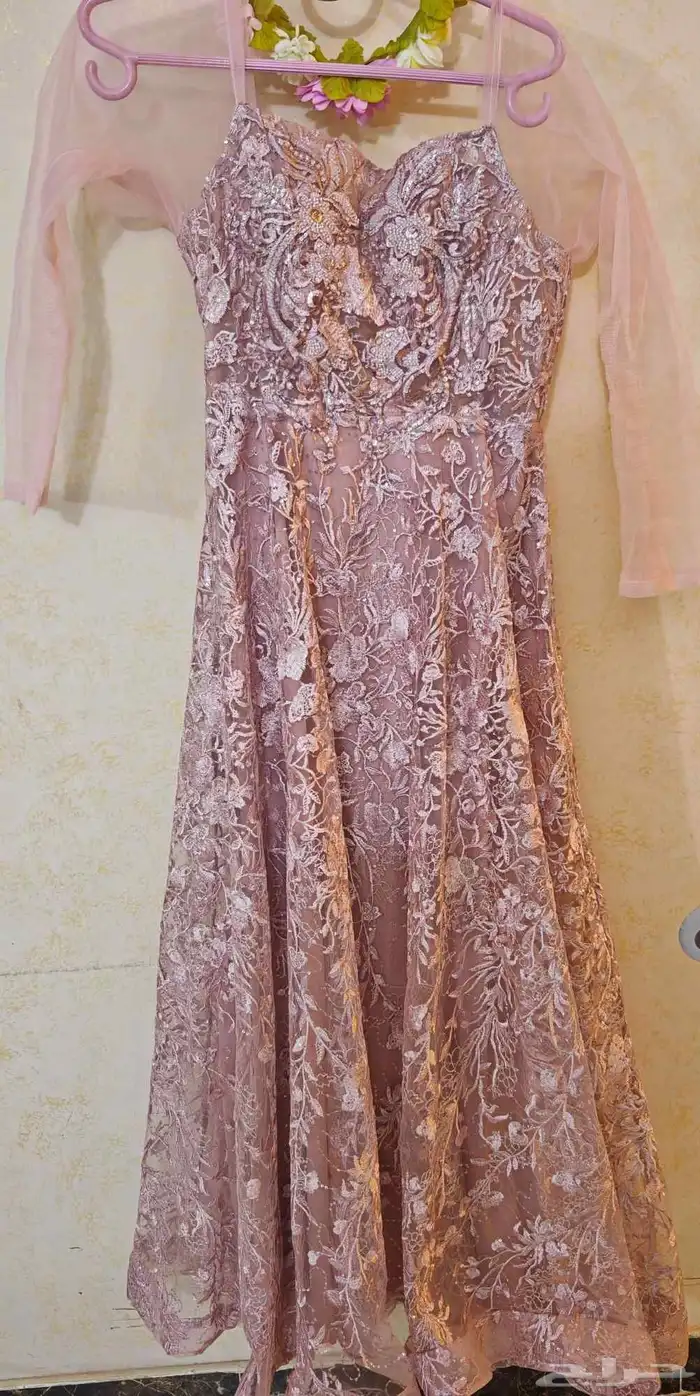 فستان مقاس لارج لبس لبسه وحده 2