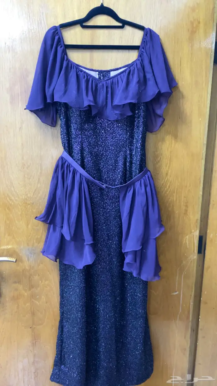 للبيع ثلاث فساتين 2