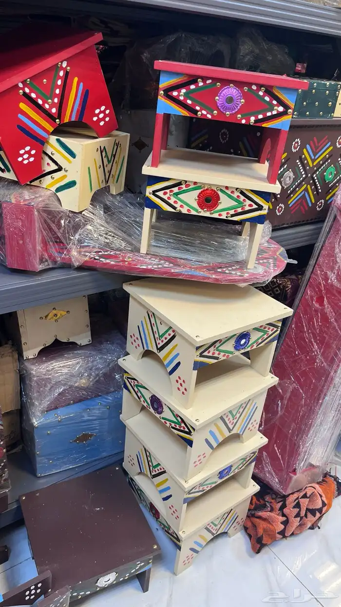 كمار تراثية وطاولات تراثية ومستلزمات مجالس خشبية 15