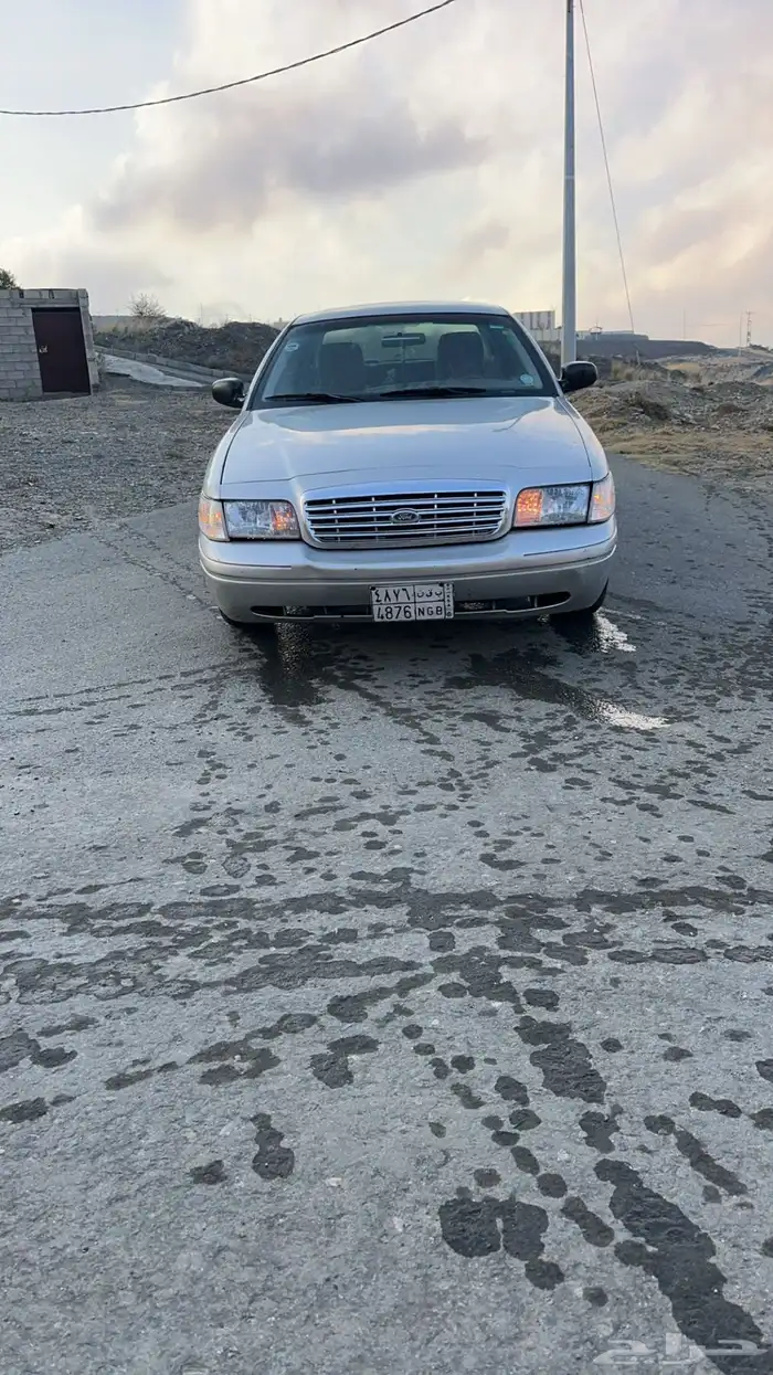 فورد فكتوريا 2011 2