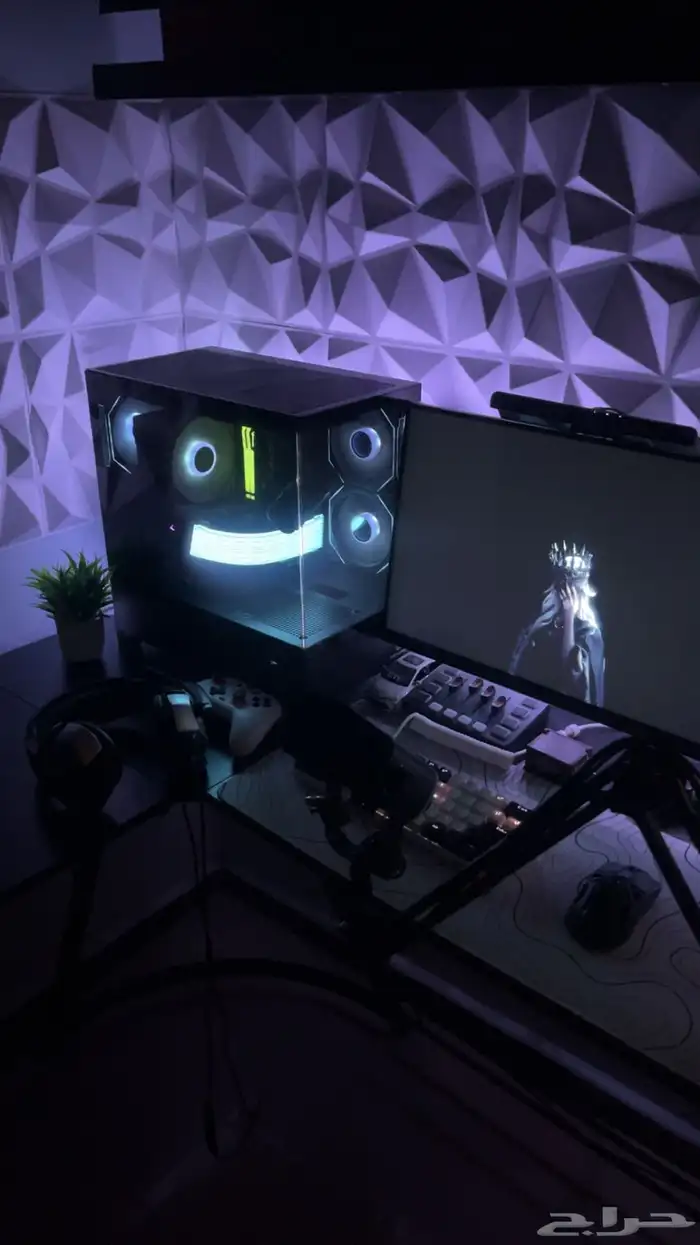 بي سي و شاشتين و مايك مكسر كيبور ماوس كل شي 0