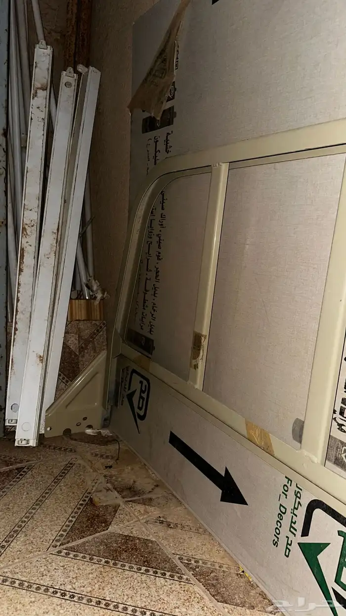 للبيع عارضة شاص نضيف شرط بوية بلد 4