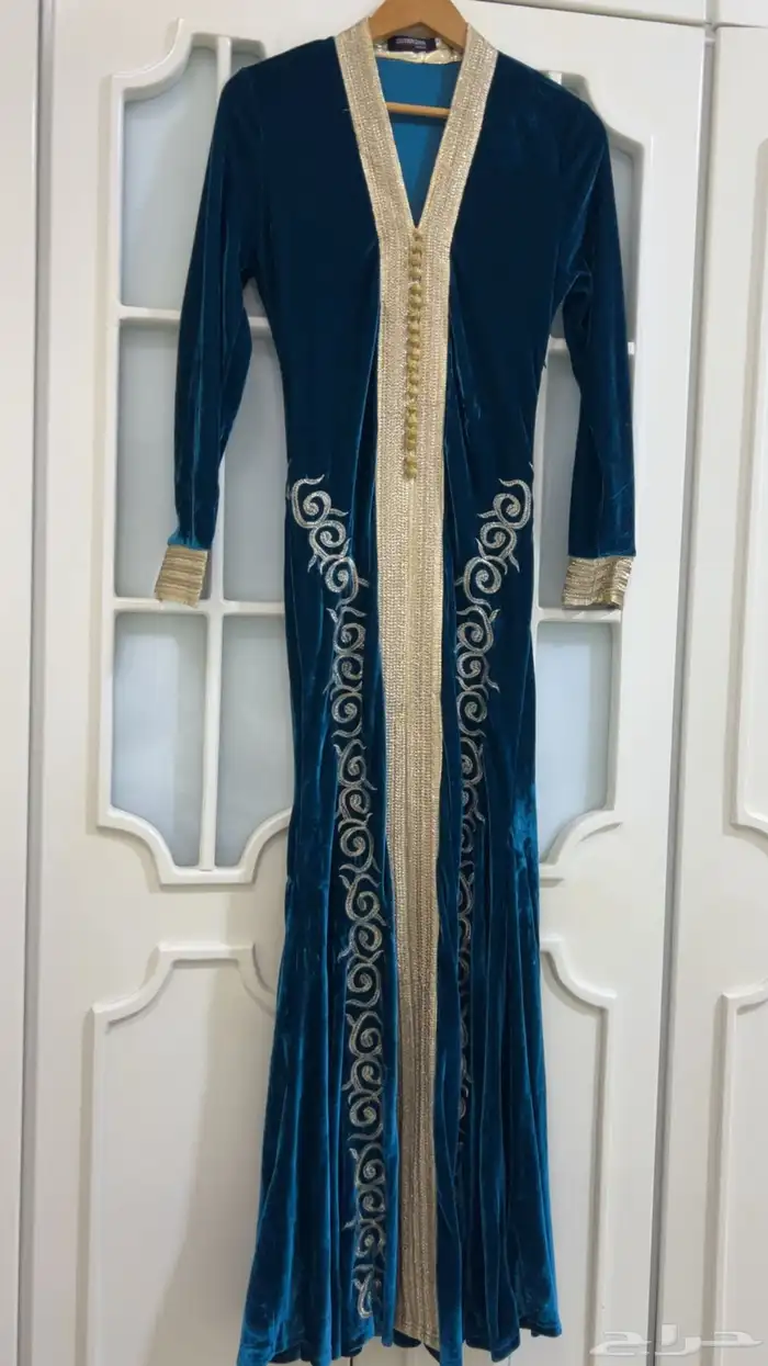 فستان ازرق مخمل جميل جدا مقاس سمول 0