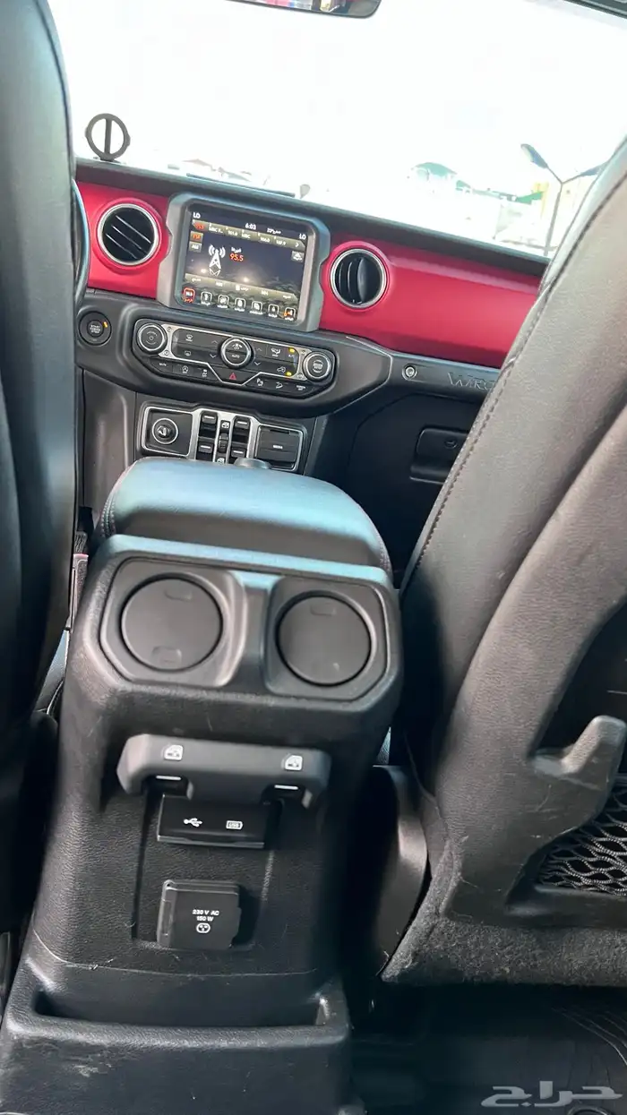 جيب لانجلر روبيكون اعلى فئه 6سرندر لون رصاصي غامق بدي بلد 14