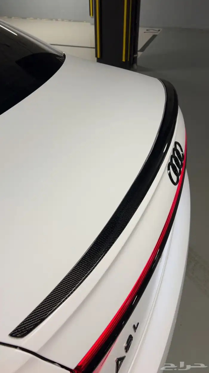 للبيع أودي أي8 موديل 2019 سماكو 7