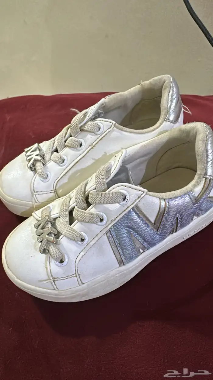 شوز مايكل كورس اصلي مقاس22 0