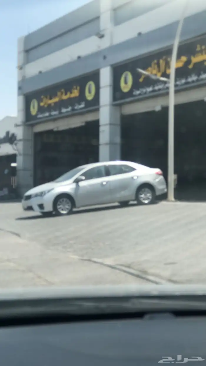 للبيع فيها راس ماكينة ومفتاحها. ضايع. 1