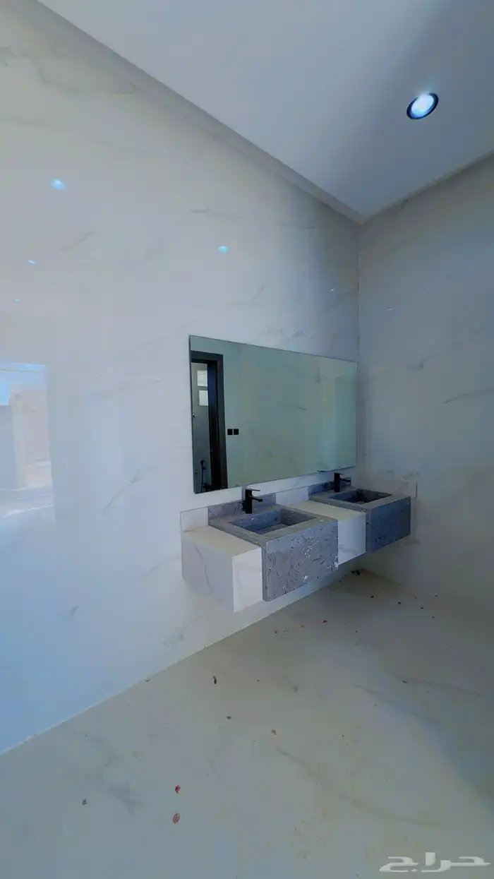 للبيع فلل من نوع دبلكس بريدة السليمانية مسحت الغرفة كبار 33
