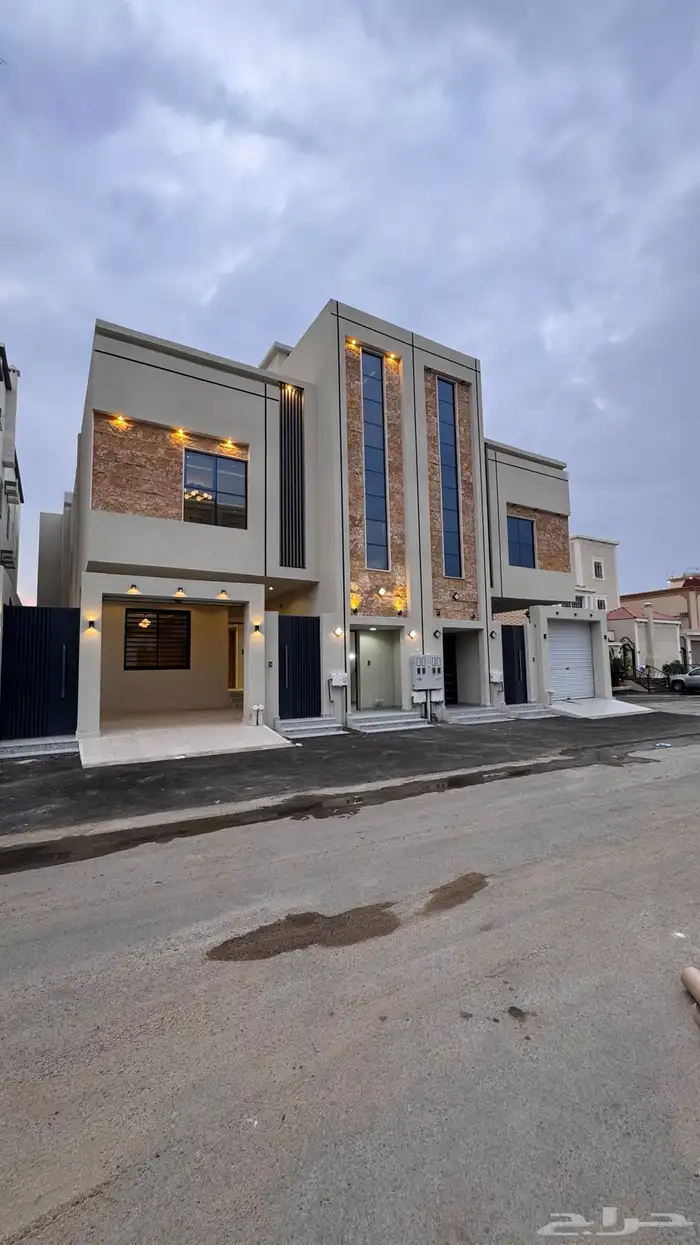 للبيع شقه ارضيه 6 غرف مع حوش وبايكه من 540 الف احد رفيده 0