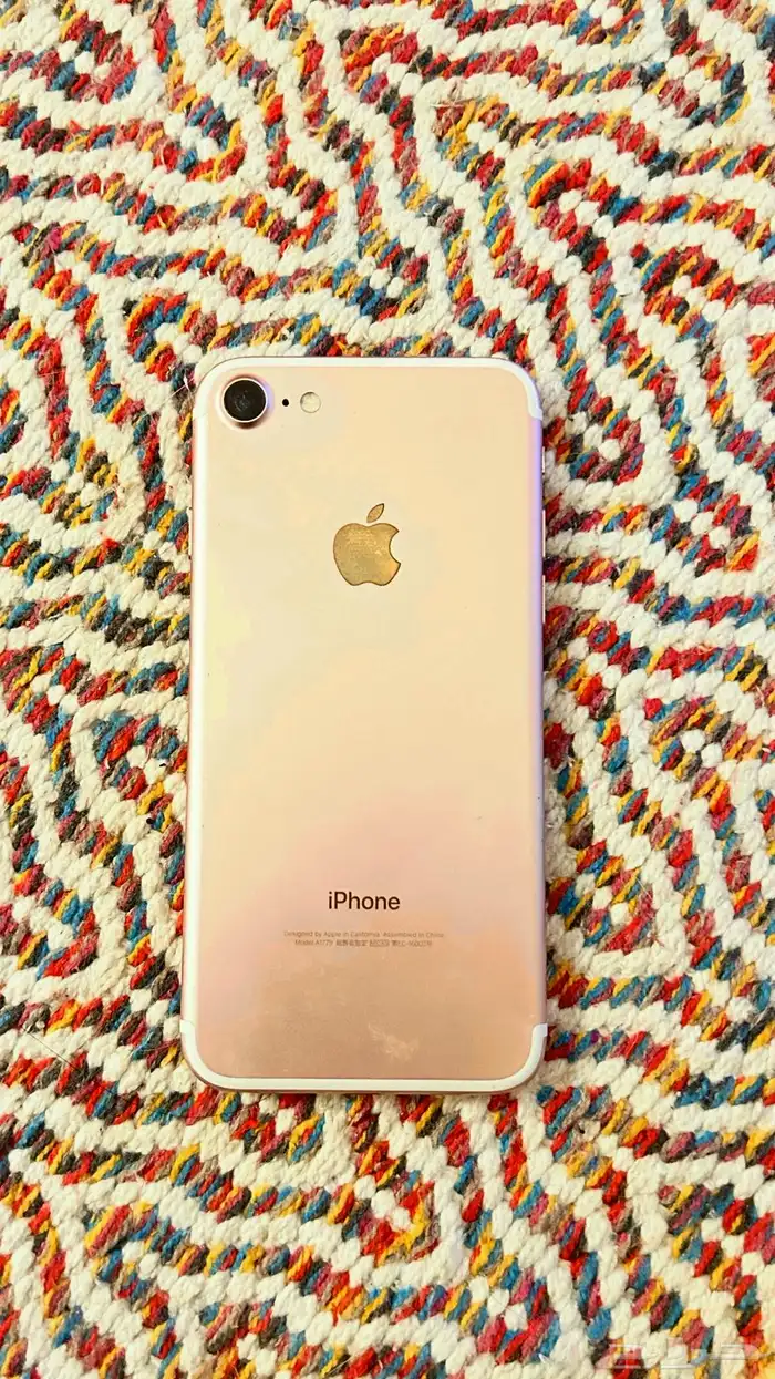 ايفون 7 وردي 0