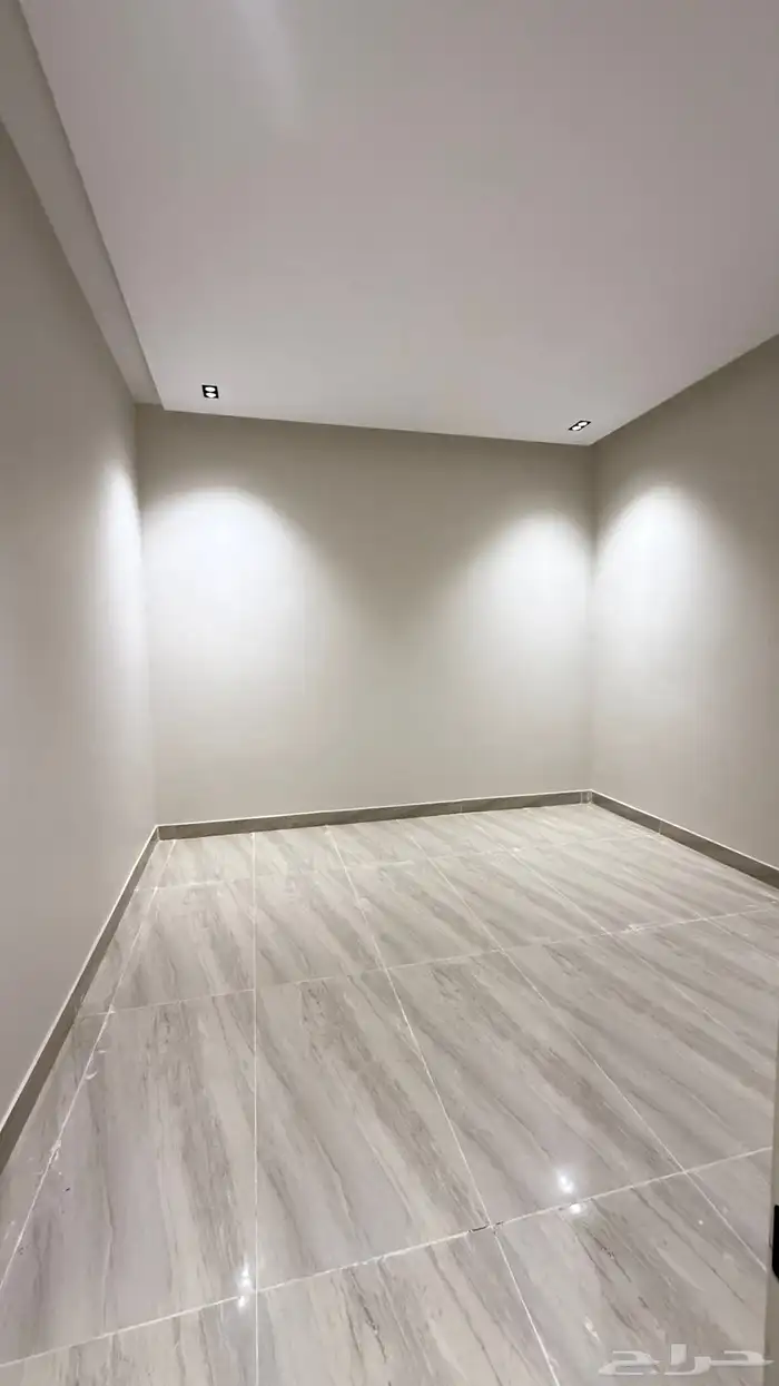 دور علوي مع شقه بصك 8