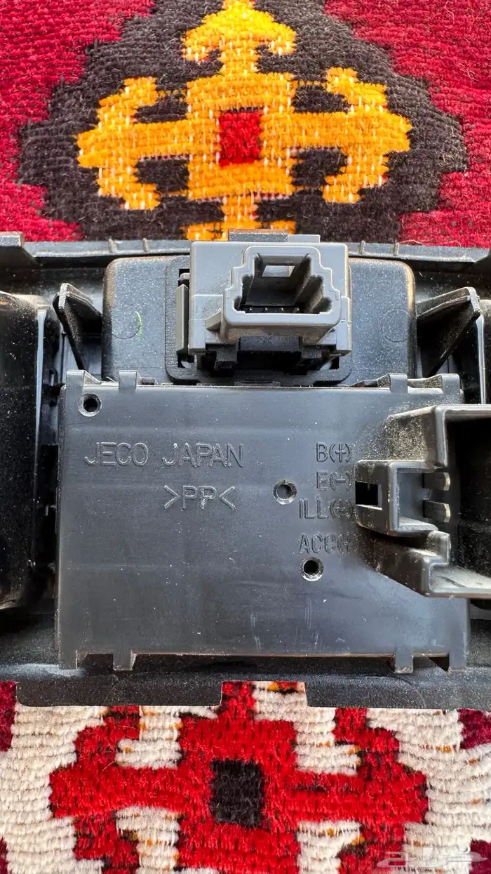 ريش مكيف افالون 2011-2012 اصلي 5