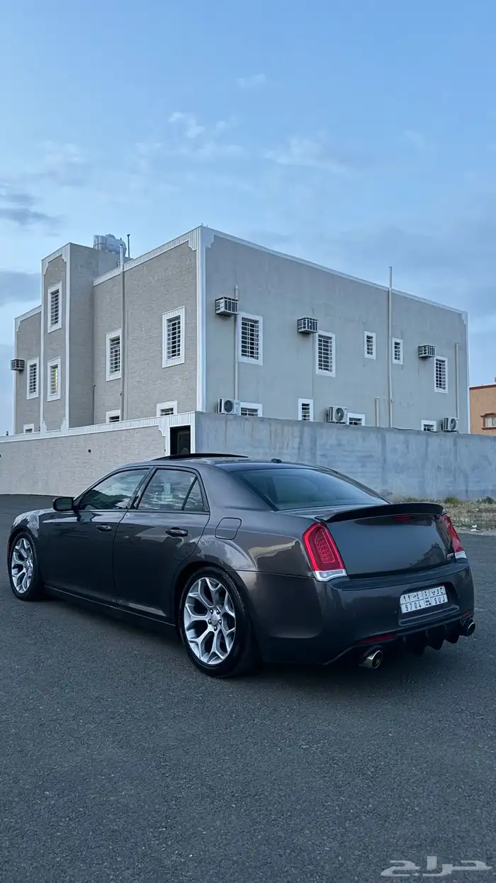 للبيع كرايسلر 2015 نظيف 1