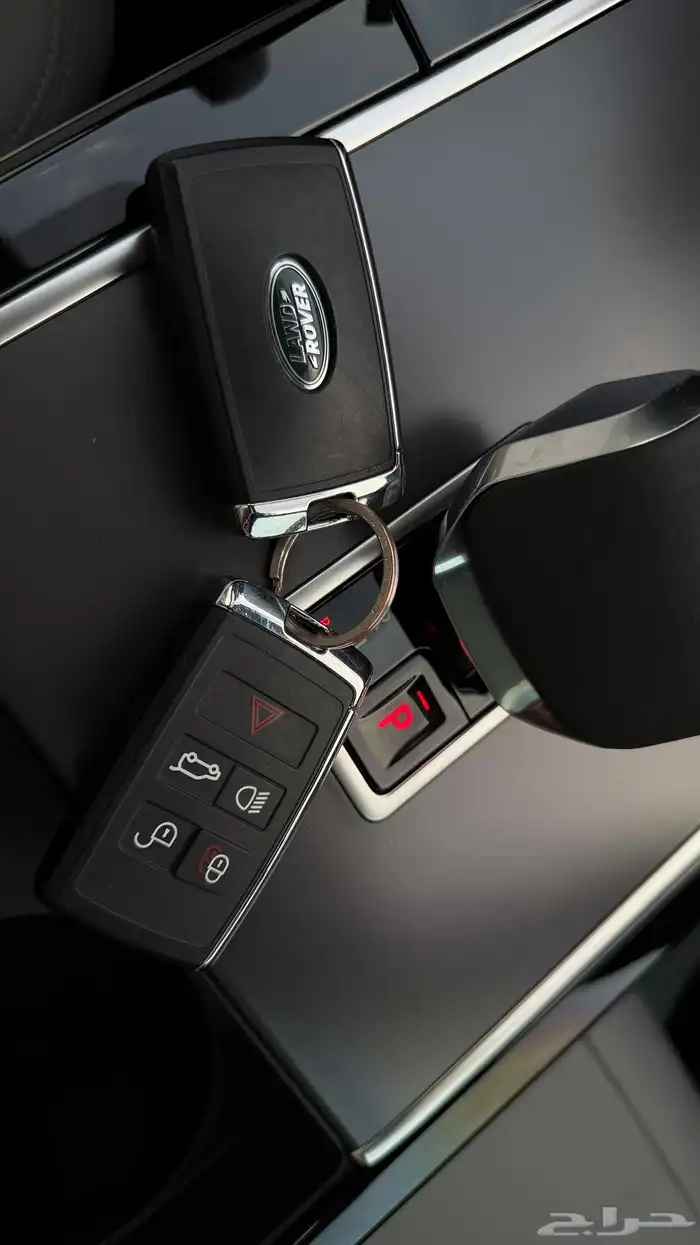 لاندروفر فيلار 2024 بحالة الوكالة 33