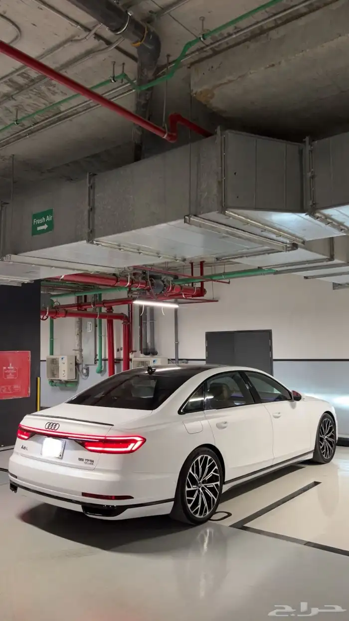 للبيع أودي أي8 موديل 2019 سماكو 1