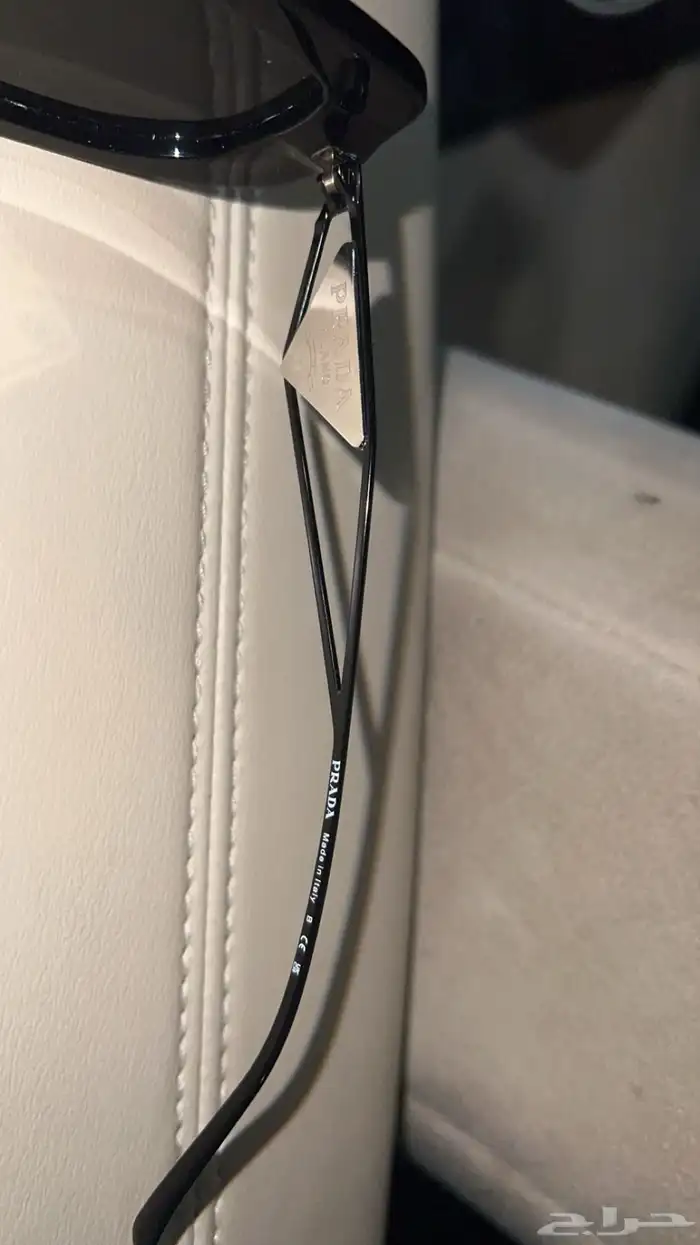 نظارة برادا اصلية.بحاله نظيفة جديده للبيع العاجل للضروره 7