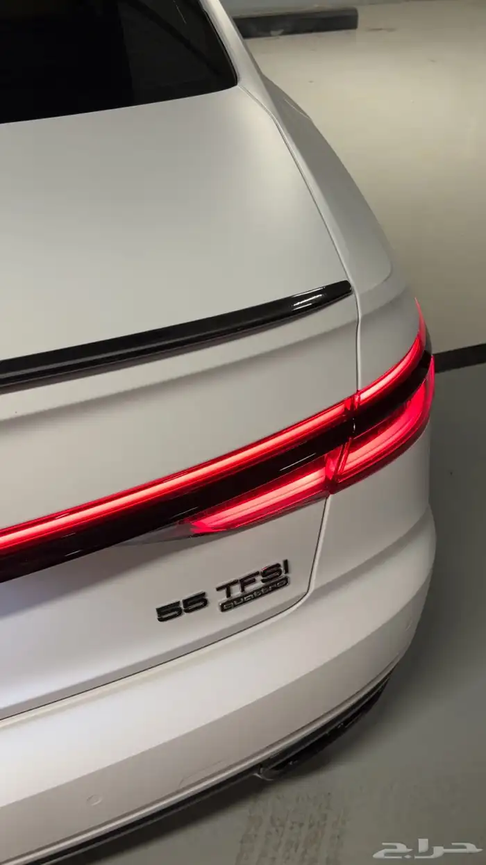 للبيع أودي أي8 موديل 2019 سماكو 9