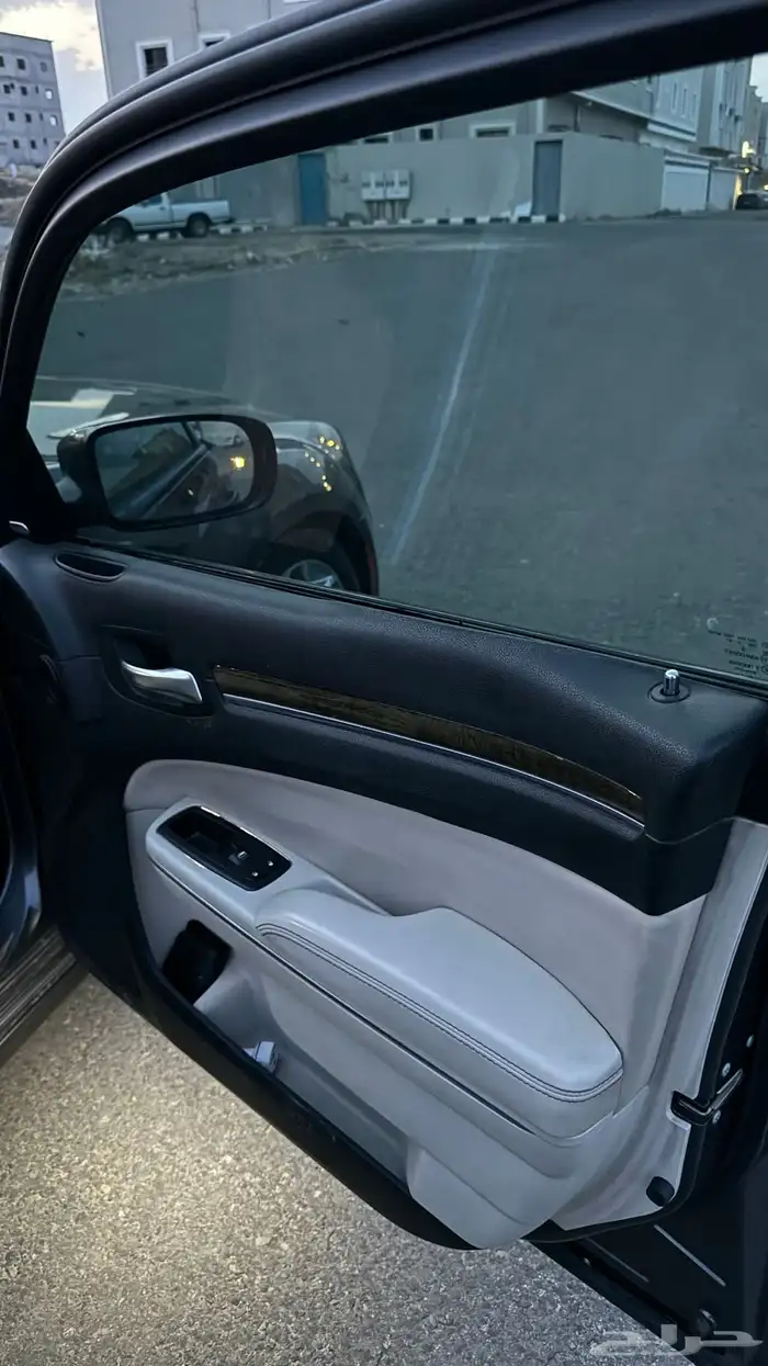 للبيع كرايسلر 2015 نظيف 21