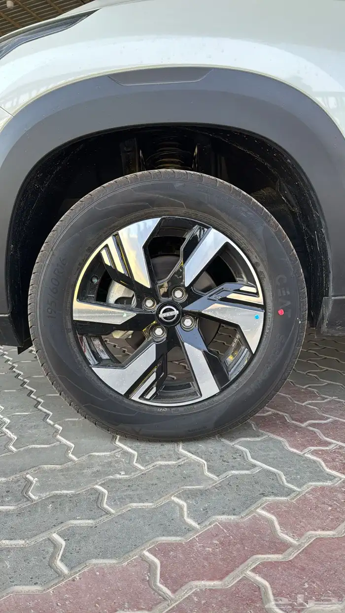 نيسان ماجنيت فئة النص فل بنزين 2025 4