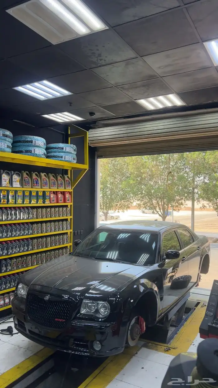 كرايسلر 6.1 SRT 6