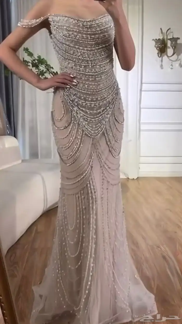فستان ينفع مناسبات وينفع ملكه 1