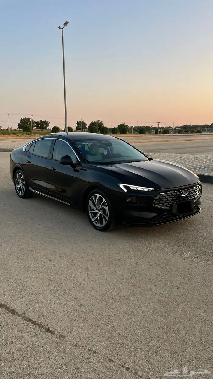 فورد تورس تيتانيوم (تم البيع). 1