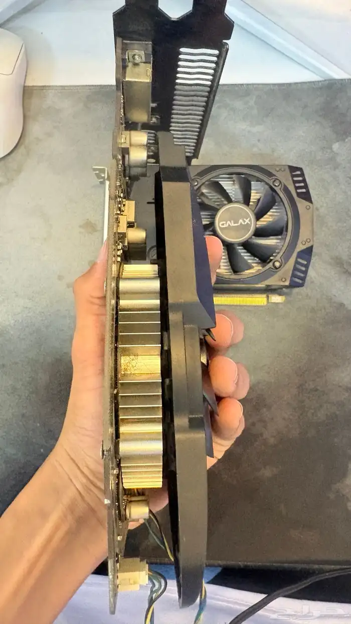 كرتين شاشه اقبل بدل يد سوني 5 او سكوتر 10