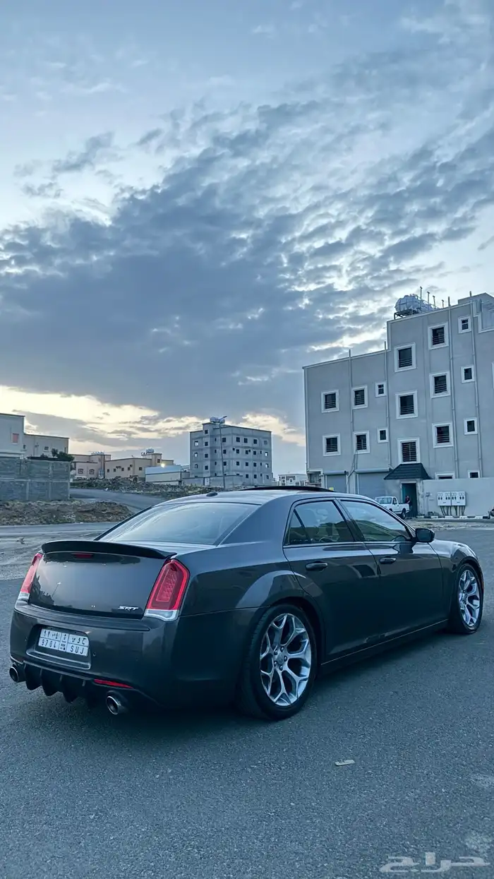 للبيع كرايسلر 2015 نظيف 3