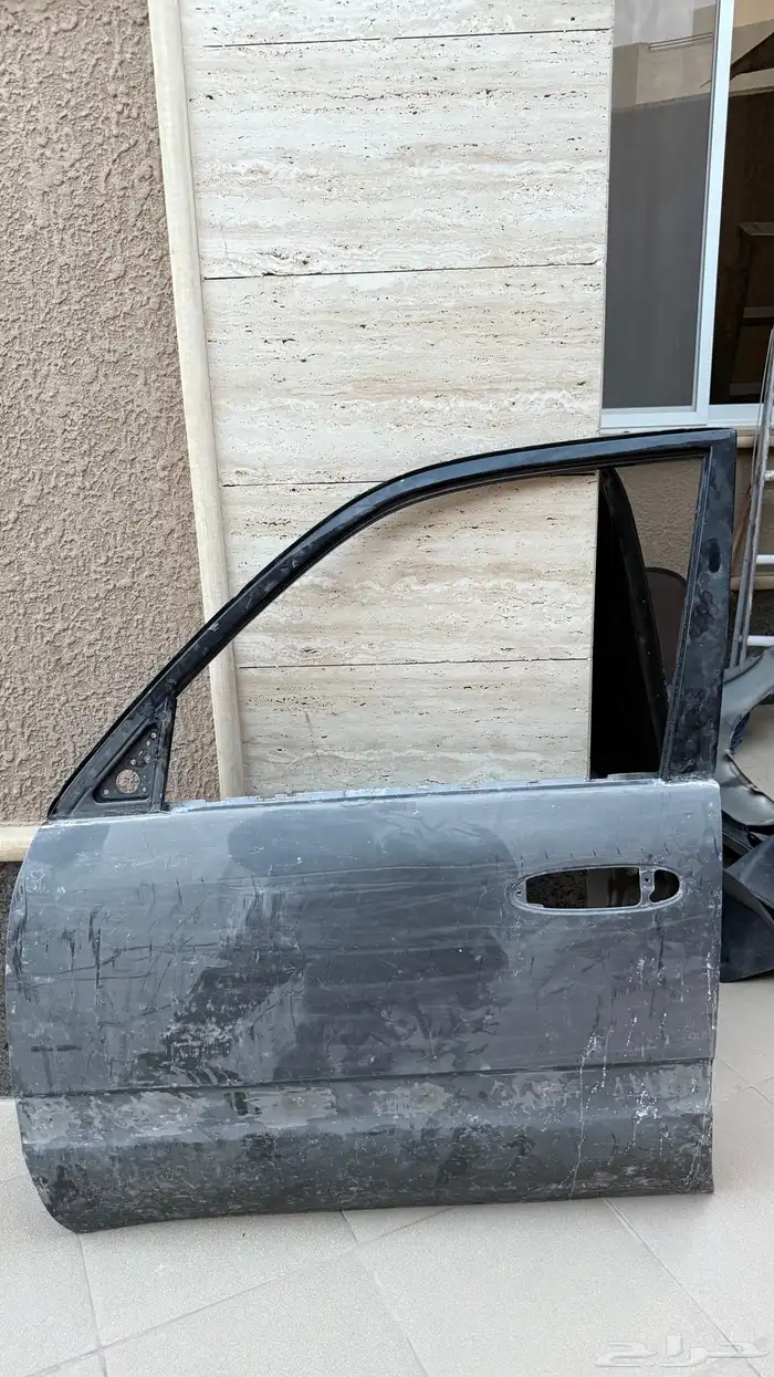 باب لاندكروزر محروق من 98 إلا 2007 للبيع 0