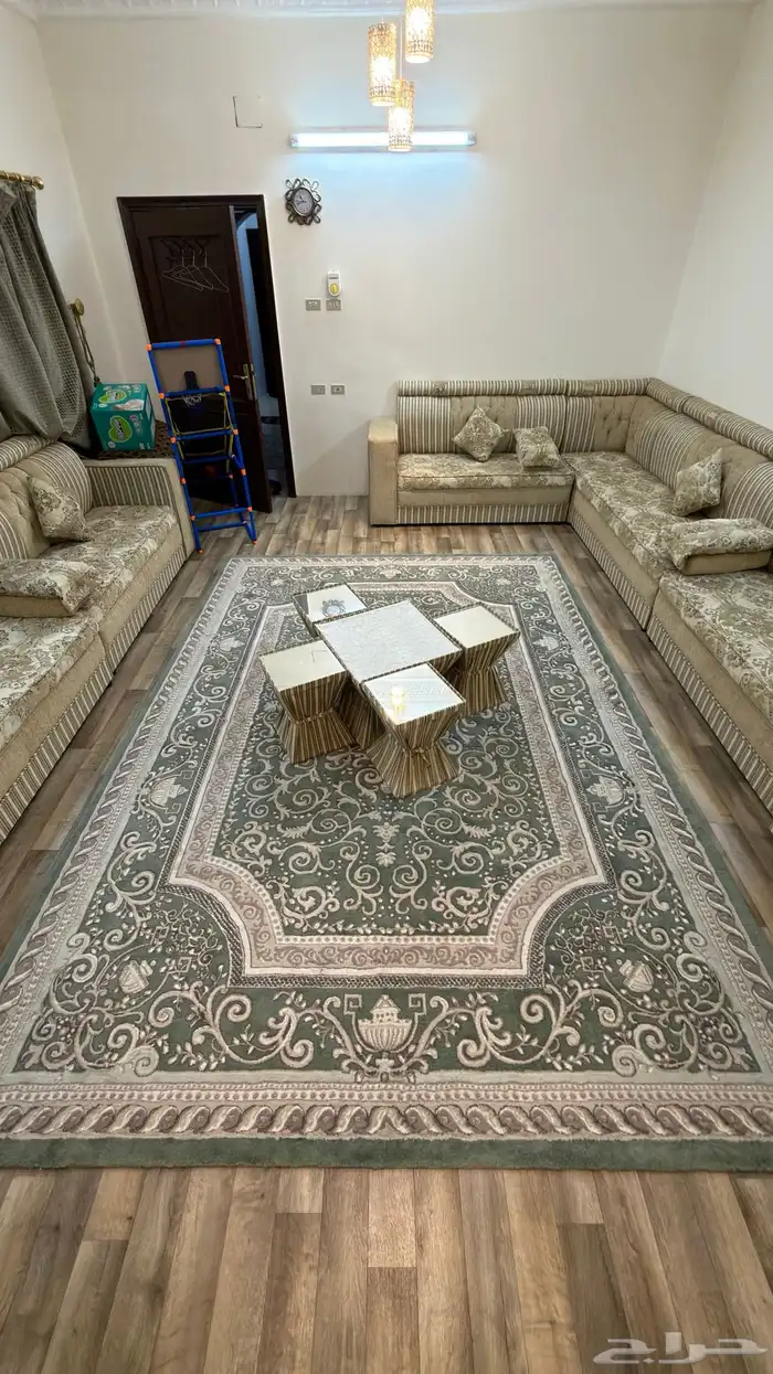 اثاث مجلس كامل للبيع 1