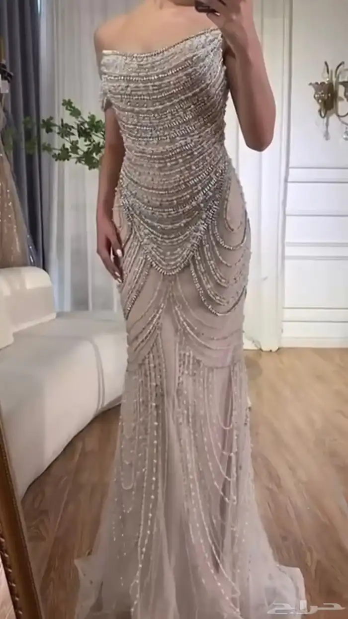 فستان ينفع مناسبات وينفع ملكه 2