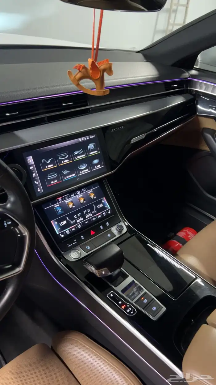 للبيع أودي أي8 موديل 2019 سماكو 12