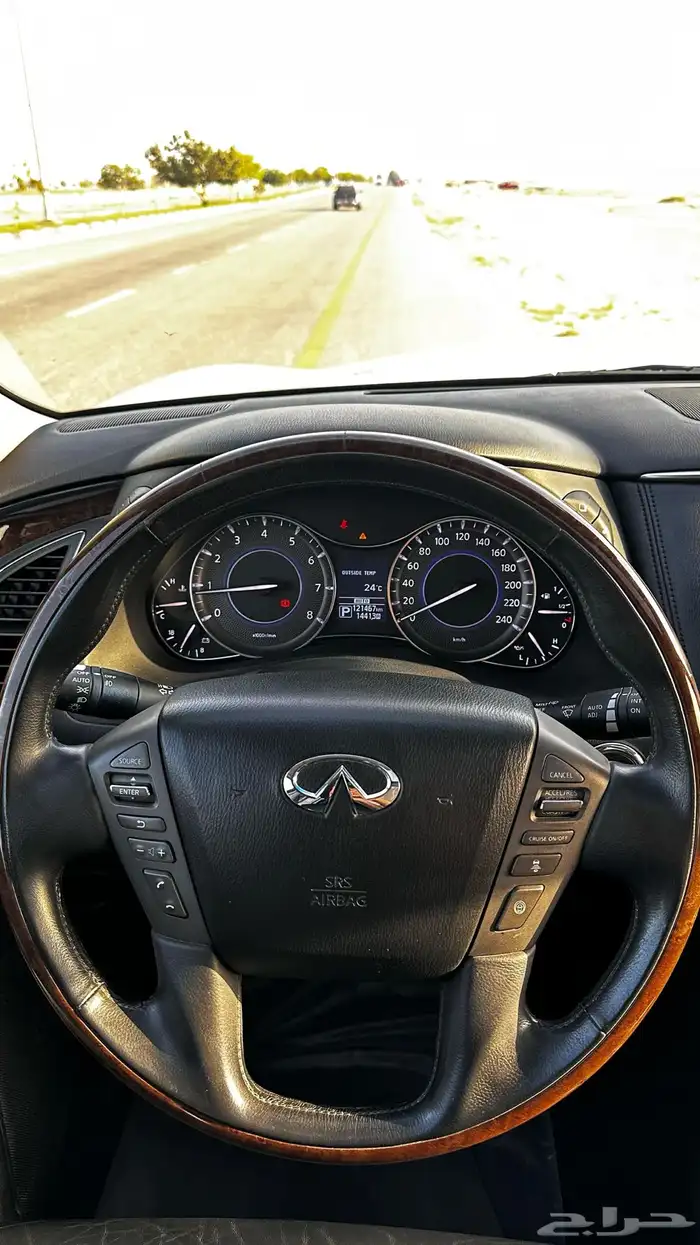 إنفينيتي QX80 موديل 2014 - فل كامل - 8 سلندر 24