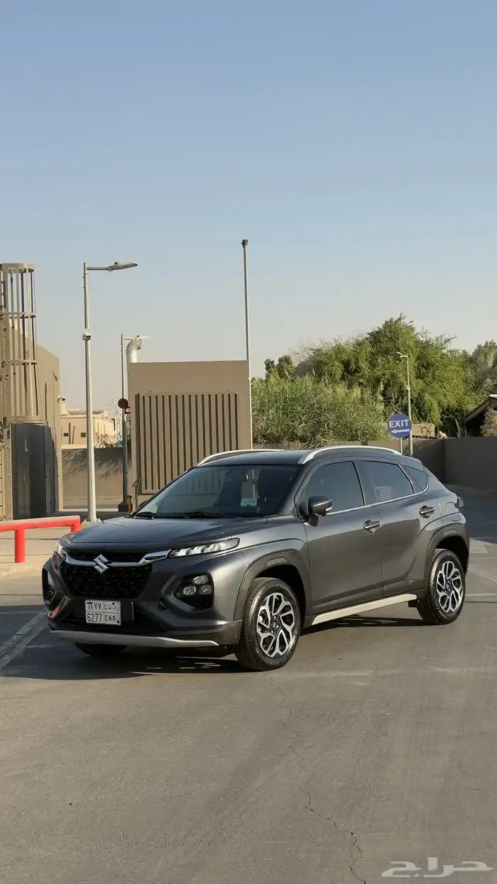 سوزوكي فرونكس 2025 شبه وكالة 1