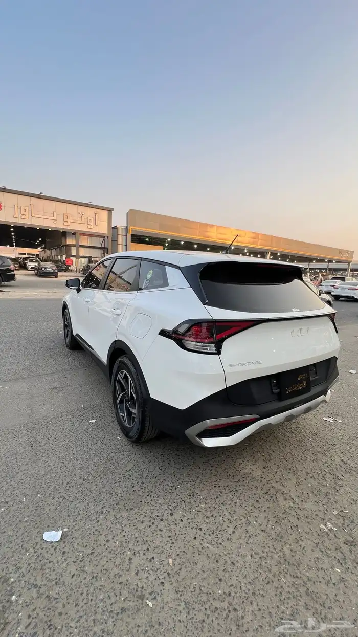 سبورتاج 2022 نص فل 2.0 ديزل تيربو 13