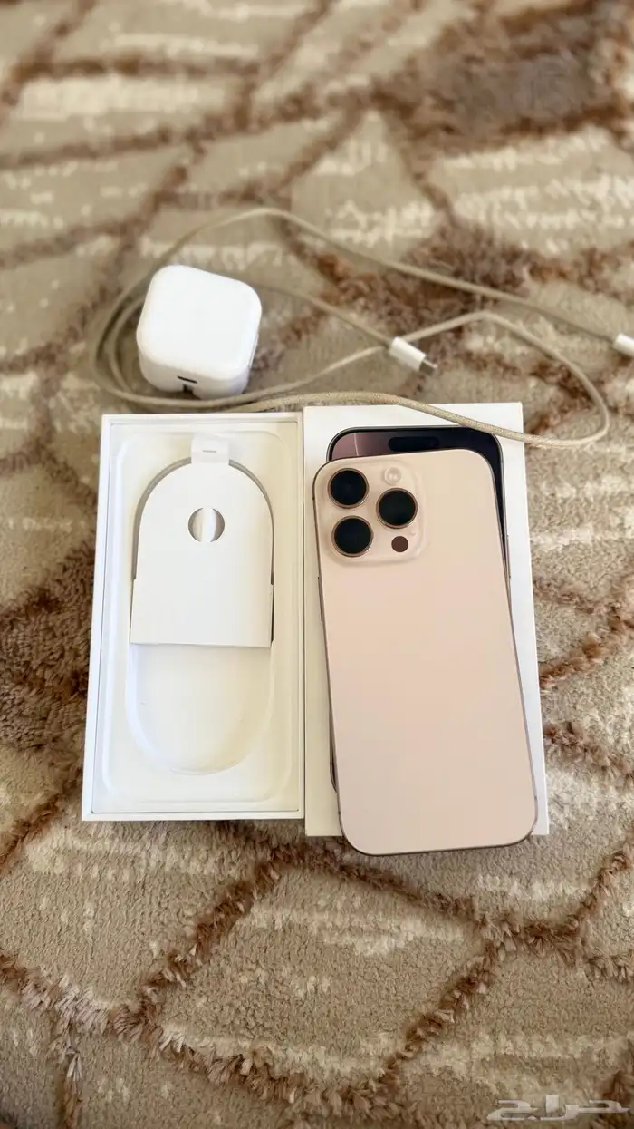 ايفون 16 برو البطاريه 100 معا كرتونه ماله إلا شهرين معي 2