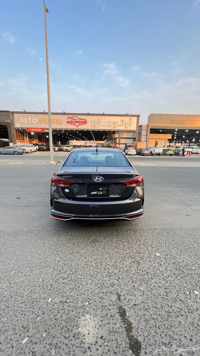 اكسنت 2023 استندر 1.6 بنزين 13