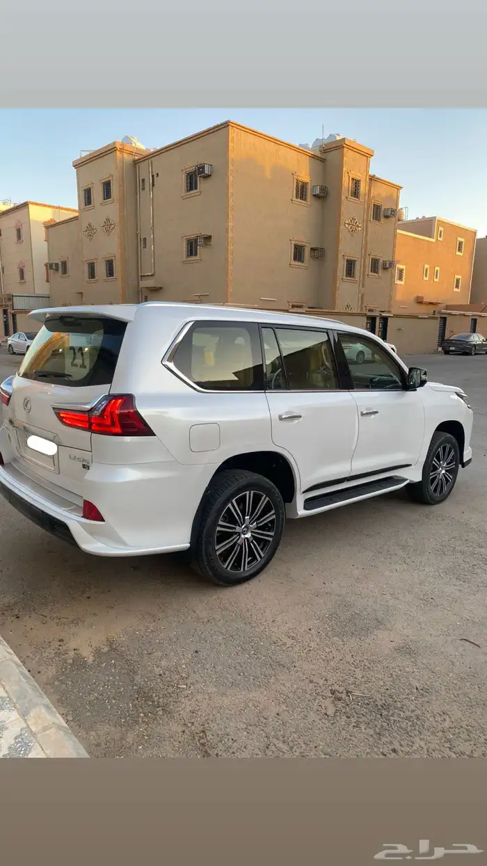 للبيع لكزس 2021 وكاله وشرط حد البيع عاااجل 330 0