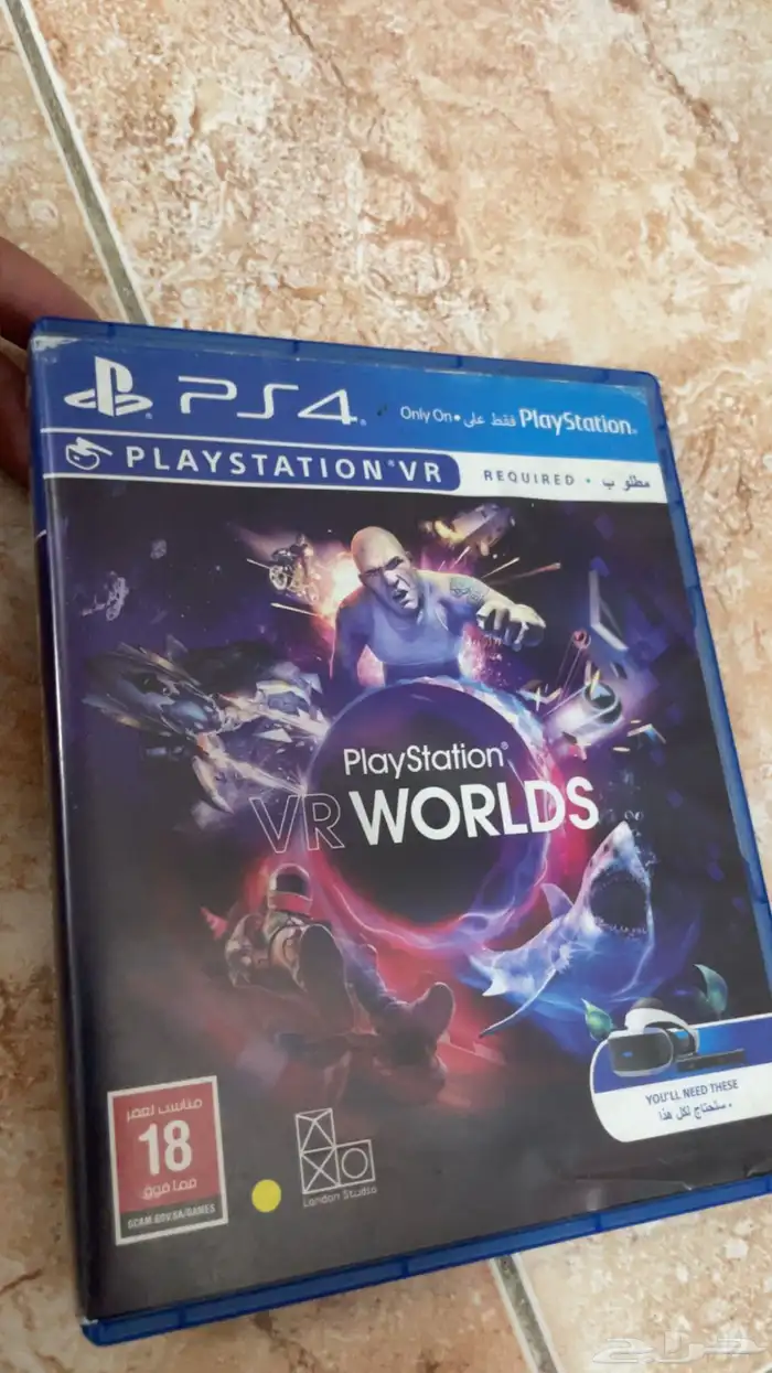 Vr ps 4 للبيع نظييفة قابلة للتفاوض 12