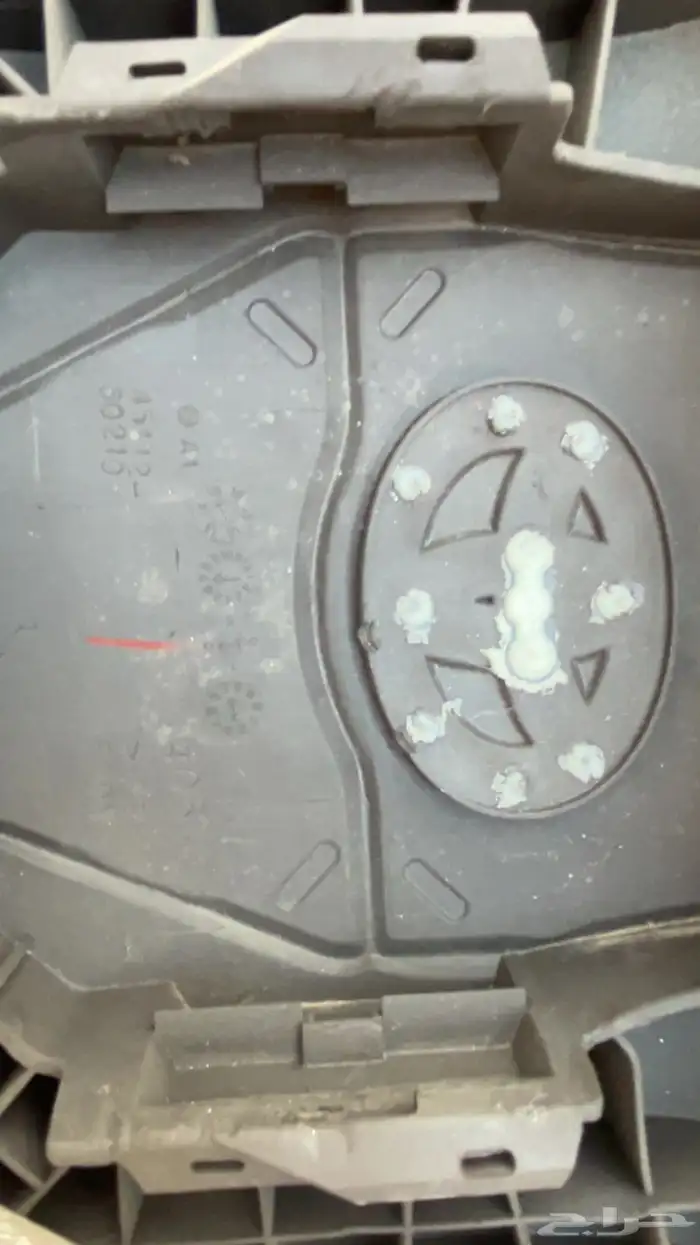 غطا ارباق لاند كروزر من 2012 الى 2015 اصلي وكاله 1