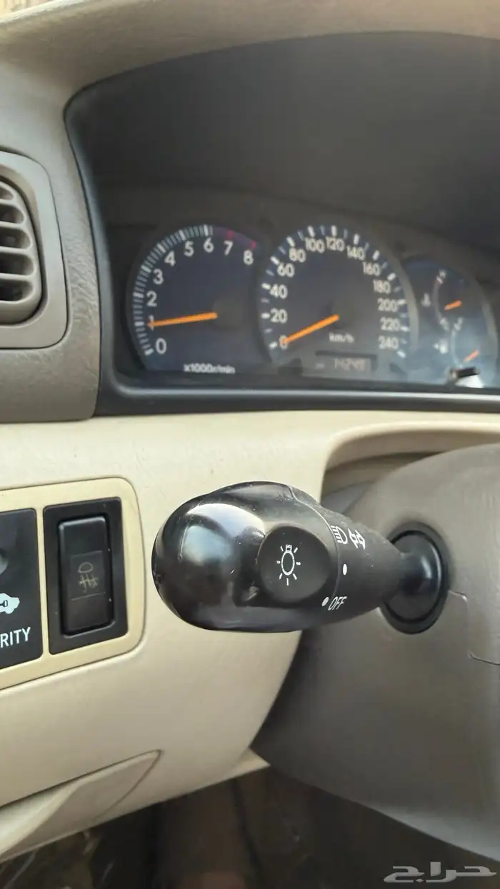 كورولا 2006 بوكس مخزن مالك اول قير عادي 69