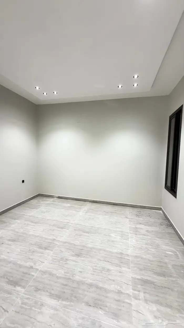 دور علوي مع شقه بصك 5