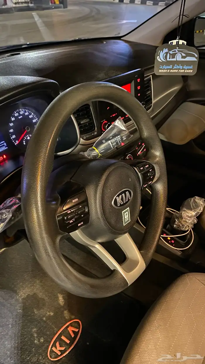 كيا ريو 2021 نظيف ممشى قليل للبيع 18