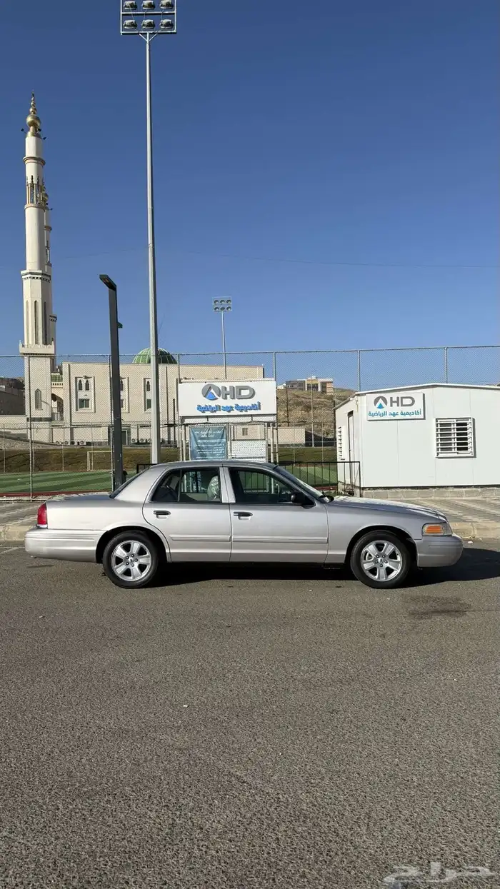 فورد كراون فكتوريا 2011 سعودي 13