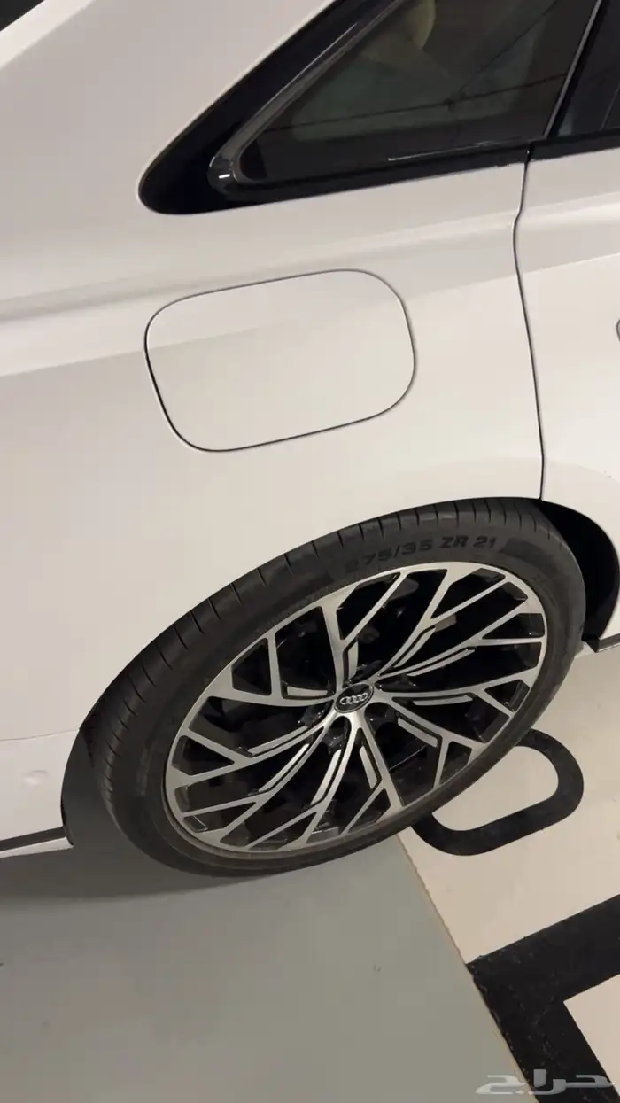 للبيع أودي أي8 موديل 2019 سماكو 10