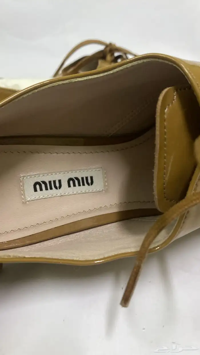 حذاء ماركة ميو ميو miu miu شبه جديد اصلي جلد لميع مقاس 37 3