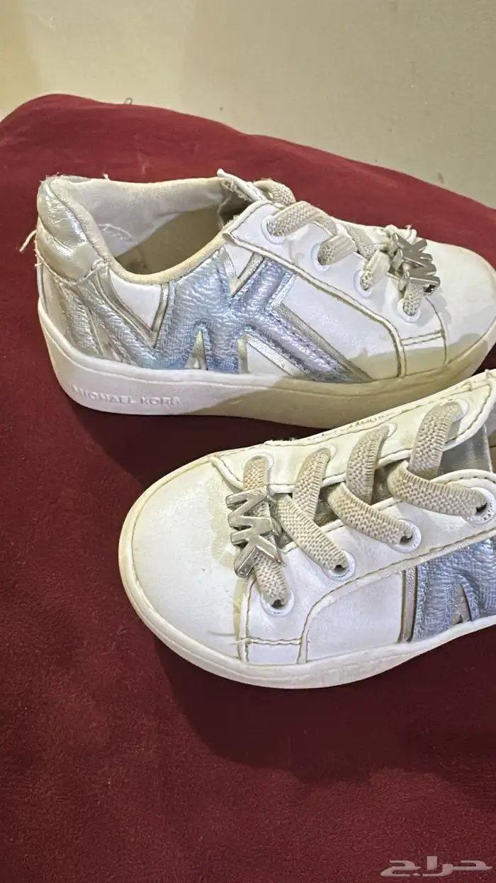 شوز مايكل كورس اصلي مقاس22 1