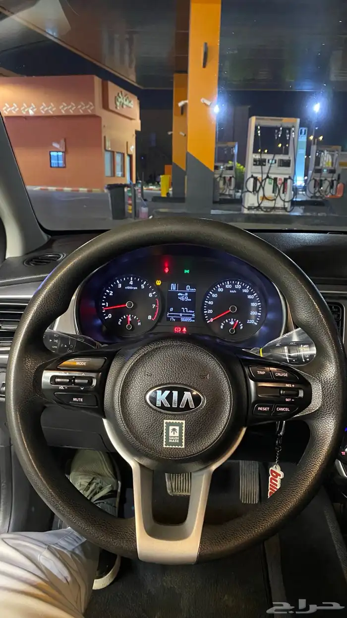 كيا ريو 2021 نظيف ممشى قليل للبيع 19