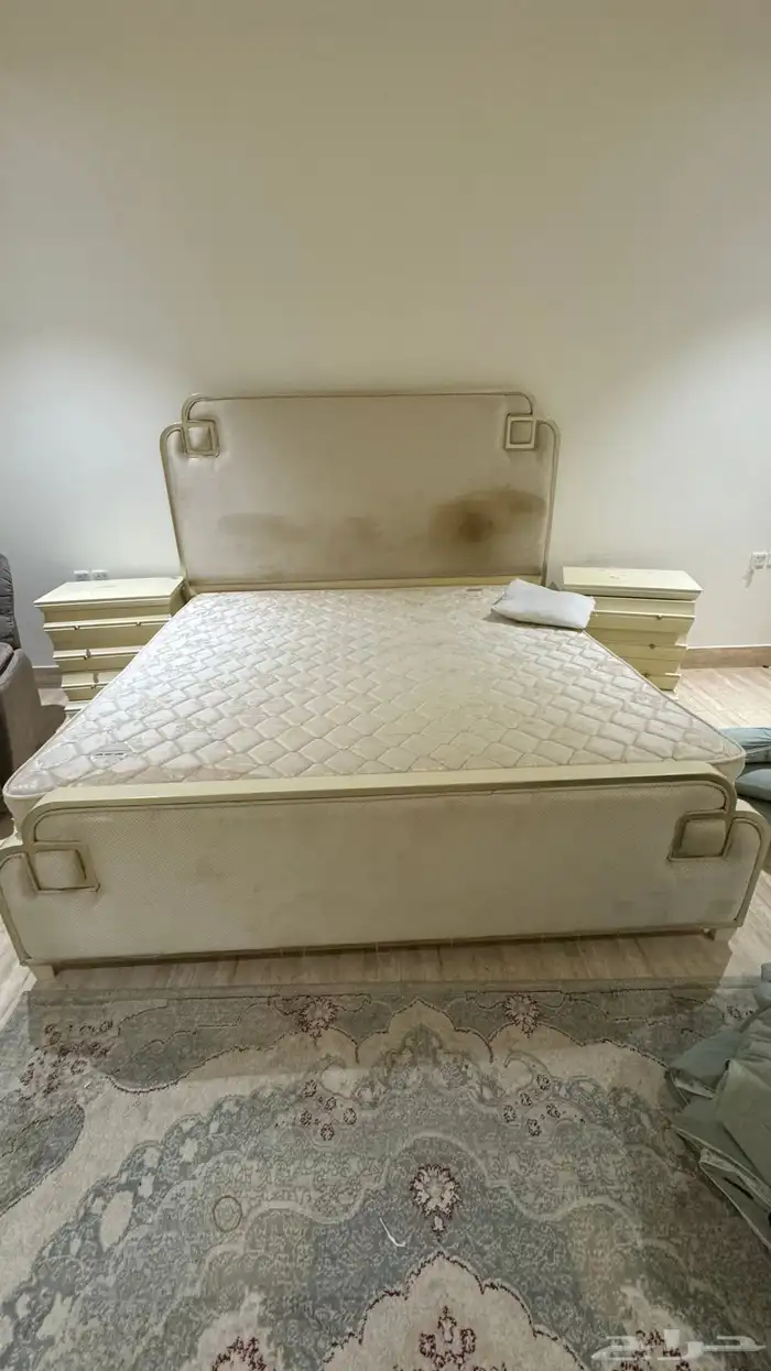 اثاث غرفة نوم للبيع 2
