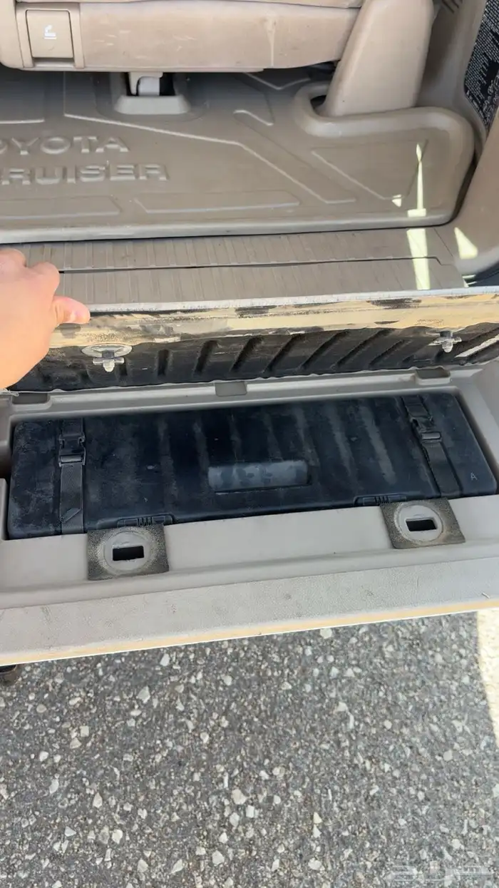 للبيع جيب لاند كروزر14 8